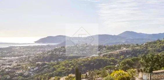 VUE MER PANORAMIQUE – UNE OPPORTUNITÉ RARE AUX PORTES DE CANNES