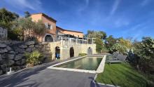 MAISON 6 PIÈCES 218 m² + PISCINE & GARAGE – TANNERON