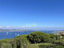 Somptueuse villa avec vue panoramique sur le Golfe de Saint-Tropez