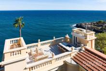 Magnifique penthouse proche de Monaco avec terrasses et vue mer