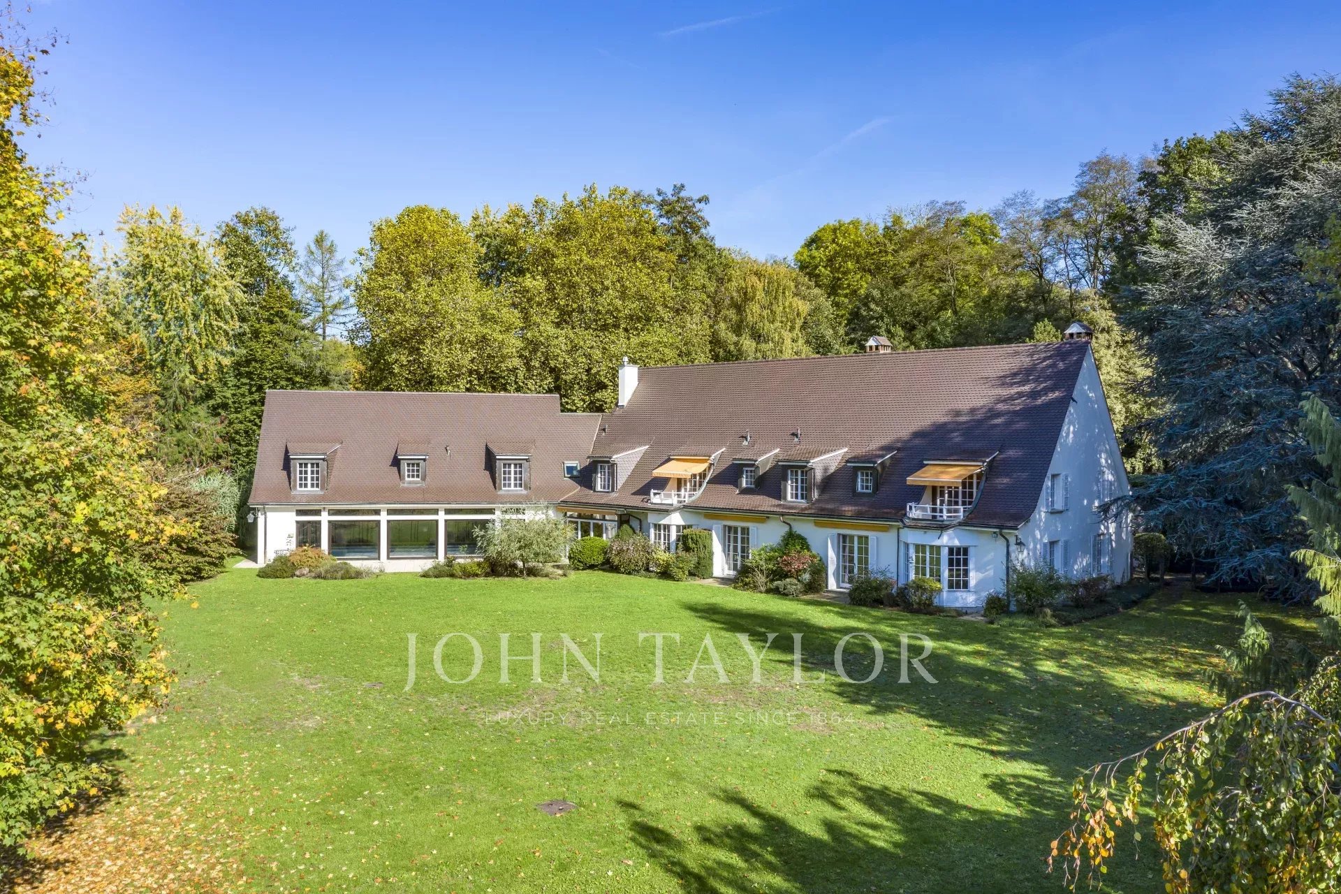 House for sale in Jouxtens-Mézery, Switzerland