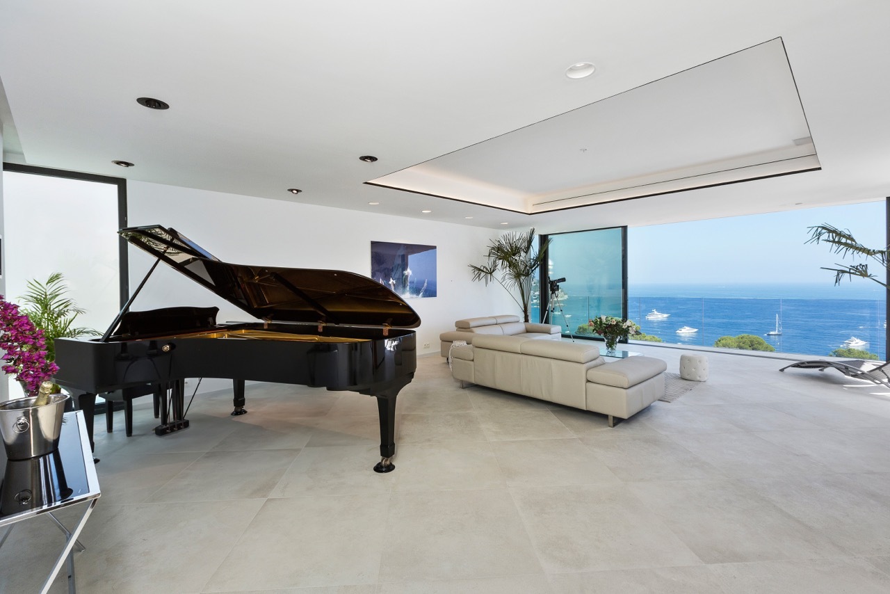 Ftn2u_4-living-room-2-1688120939.jpg