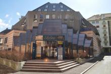 Showroom, bureaux, locaux de 180 m2 à louer à la Chaux-de-Fonds