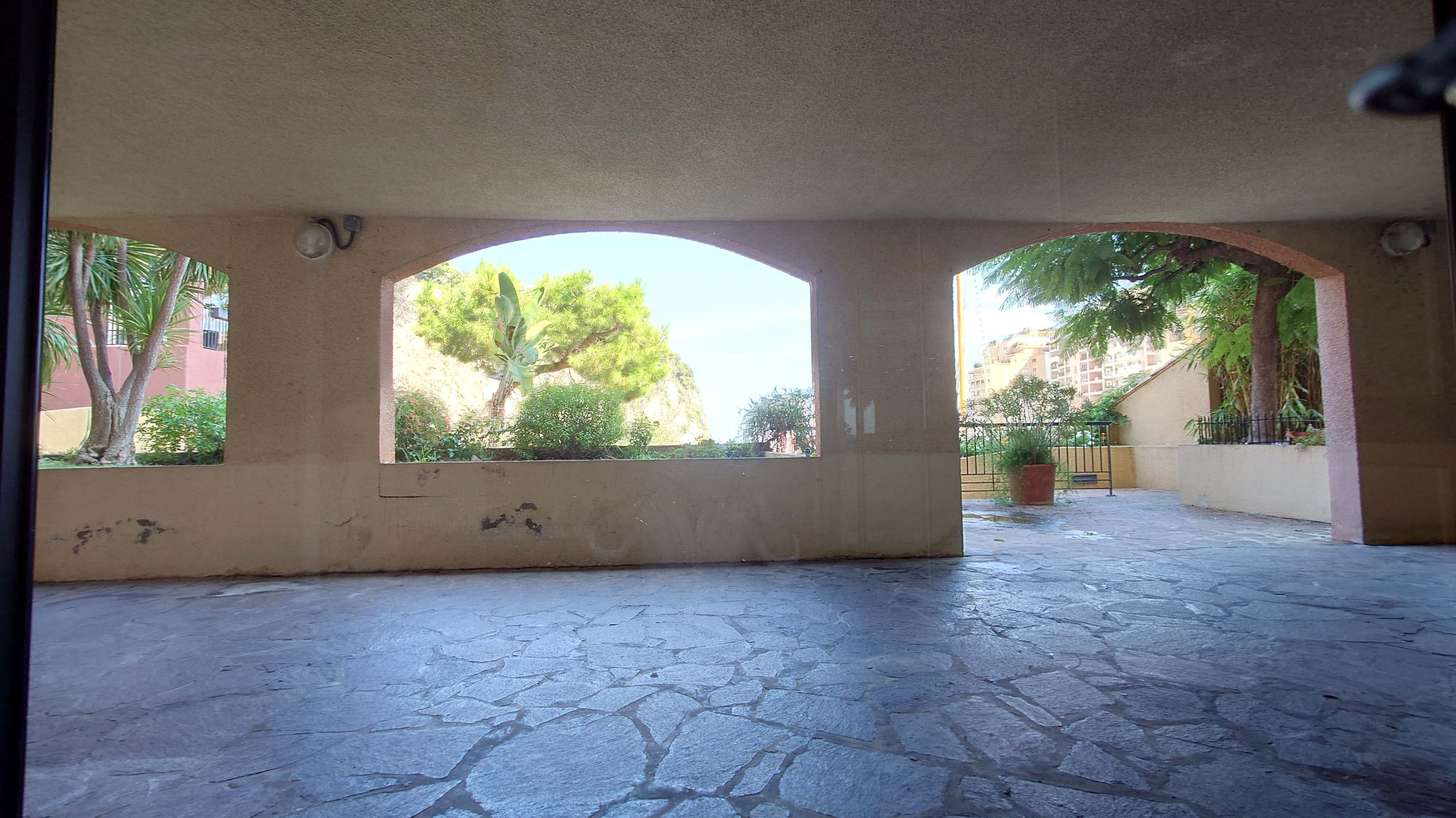 Hxn2n_vue-bis-1724429501.jpg