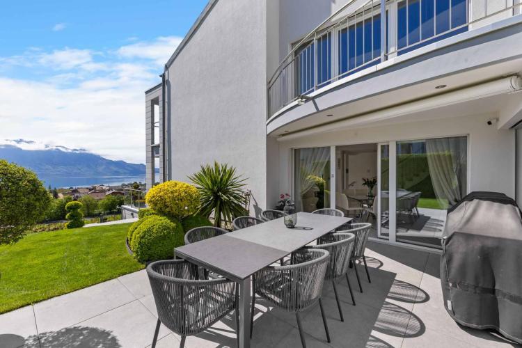 Élégante propriété contemporaine avec vue panoramique sur le Léman