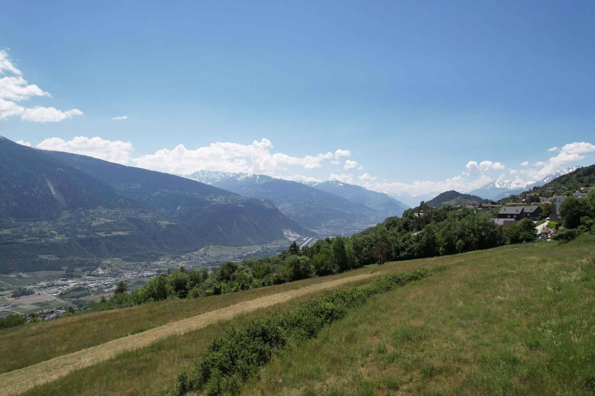Splendide villa individuelle avec vue panoramique et dépendance