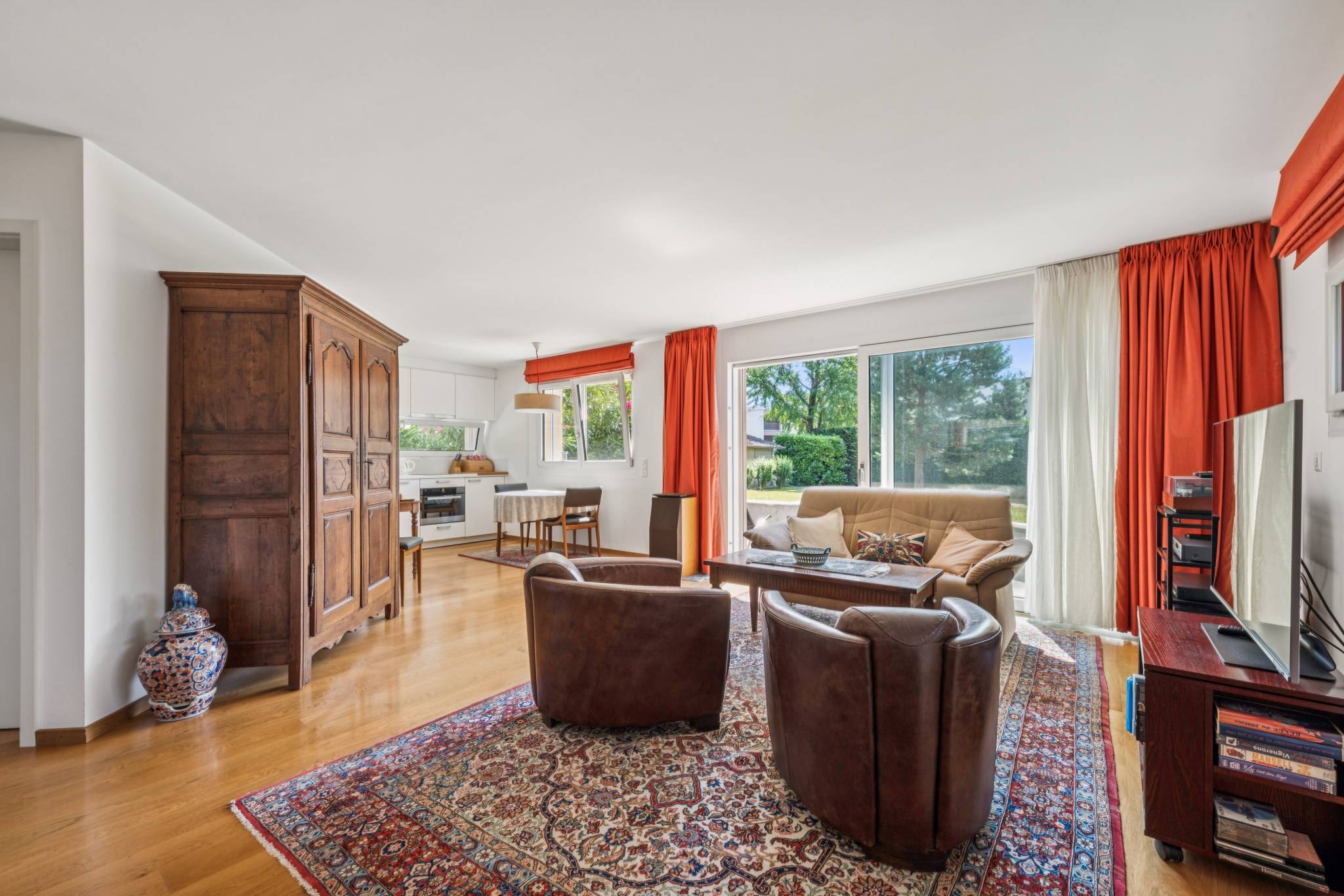 Villa de maître 13 pièces avec appartement indépendant, vue lac et montagnes