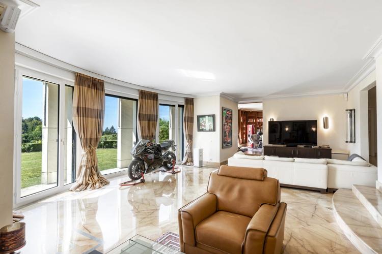 House for sale in Épalinges, Switzerland