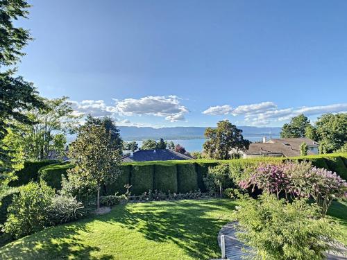 Charmante maison à rénover avec vue sur lac