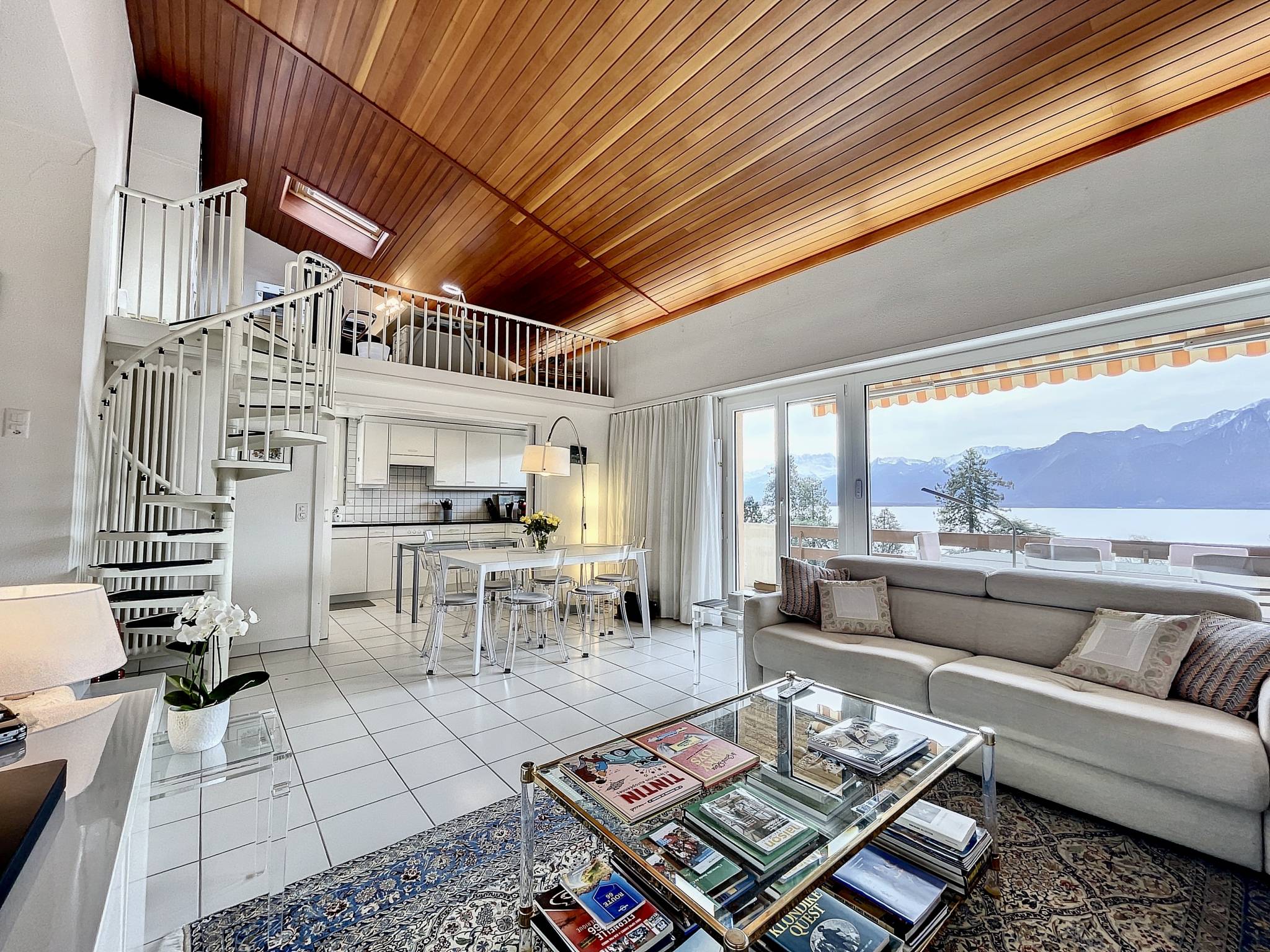 En exclusivité ! Appartement de 4.5 pièces avec vue sur le lac