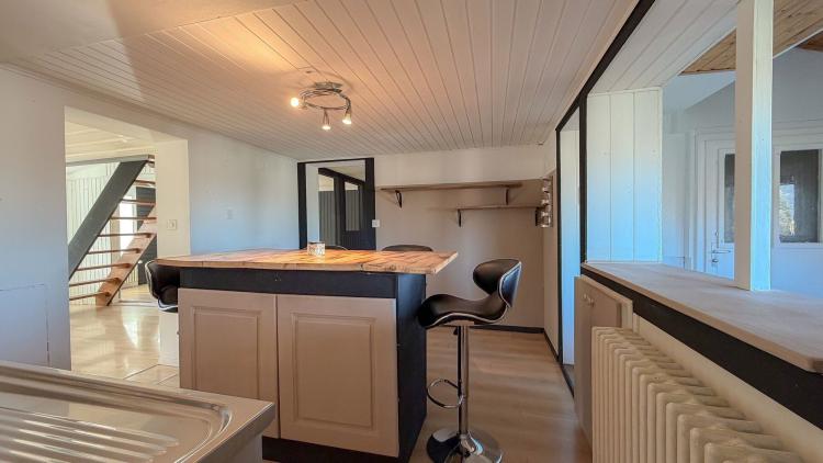 MAISON AVEC 2 LOGEMENTS DISTINCTS, GARAGE ET PLACES DE PARC