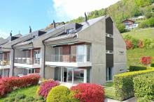 En exclusivité ! Superbe villa mitoyenne avec vue imprenable sur le lac et les montagne