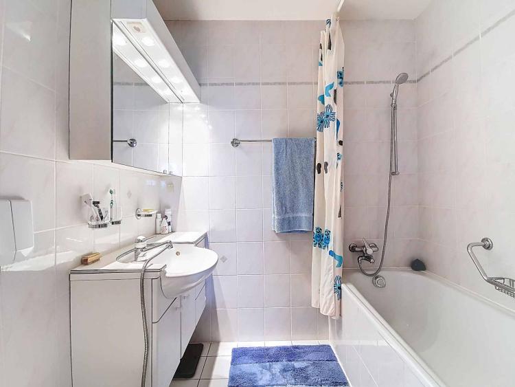 En exclusivité ! Spacieux appartement avec grand balcon et vue imprenable !