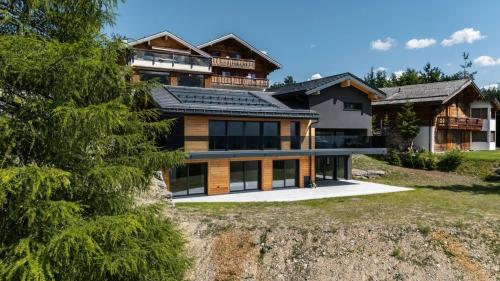 Nouveau Chalet à Crans Montana Avec Vue Panoramique.