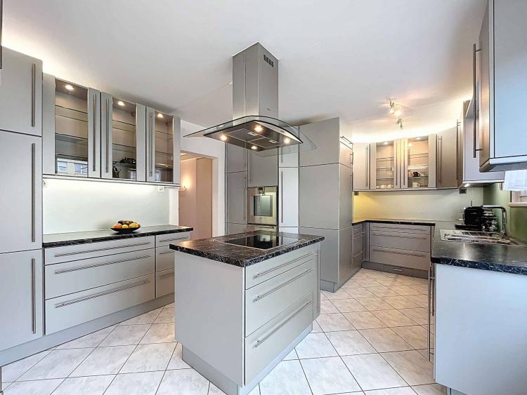 Superbe appartement idéalement situé à la Tour-de-Peilz