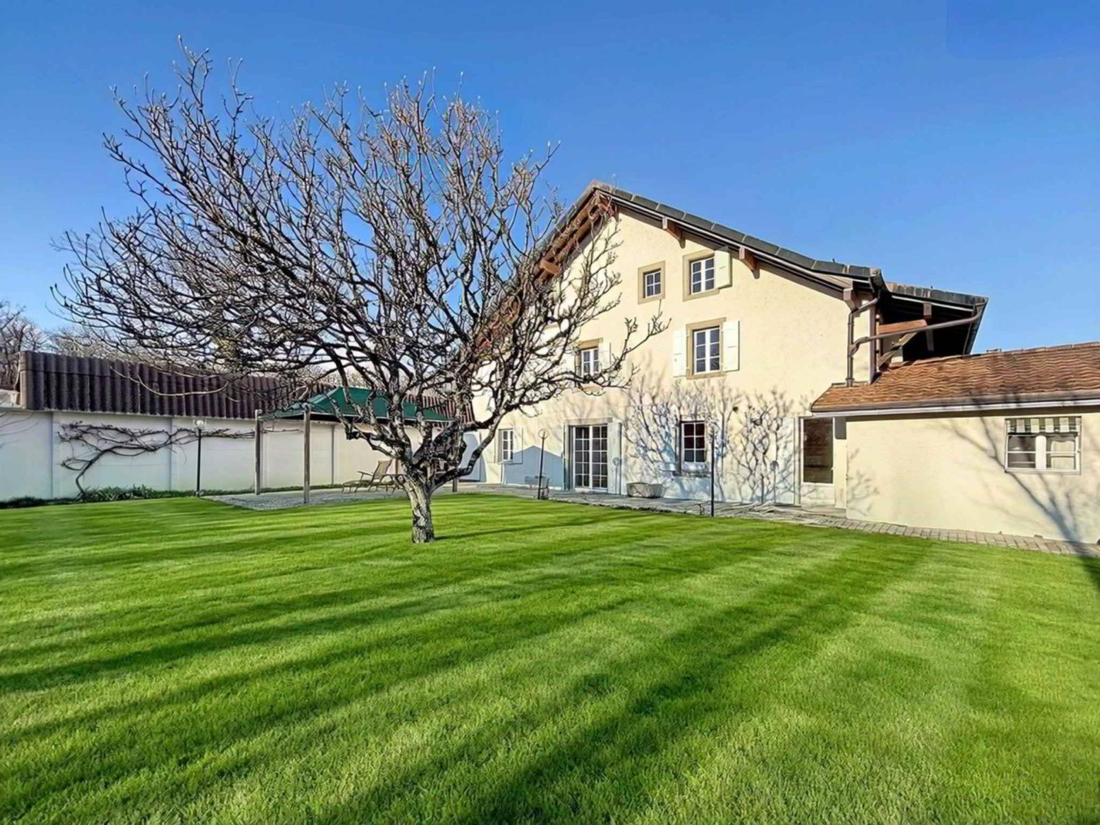 En EXCLUSIVITÉ ! Magnifique maison authentique au charme indéniable