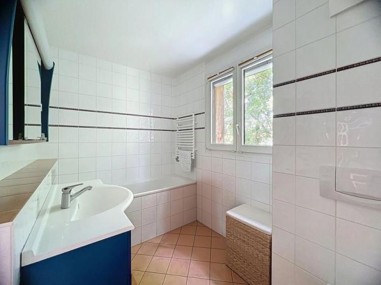 Lumineux et charmant appartement avec mezzanine