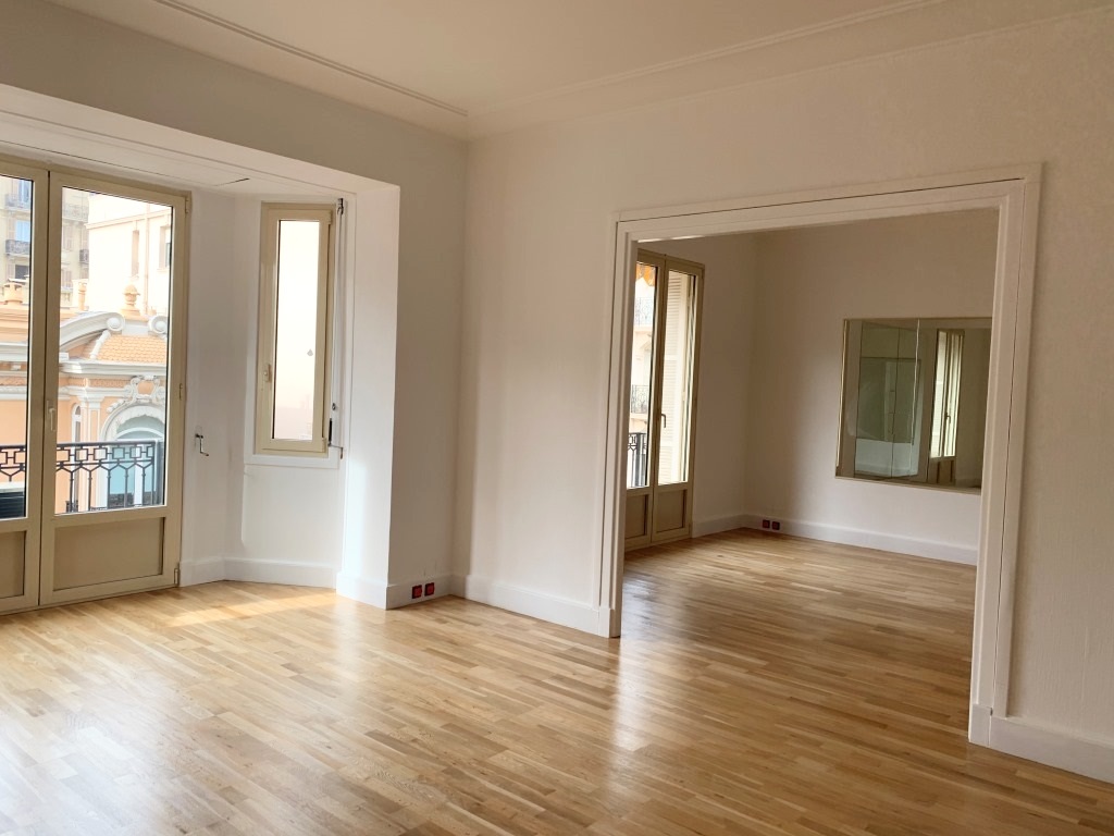 Casa Emma - Boulevard des Moulins - Avenue de Grande-Bretagne