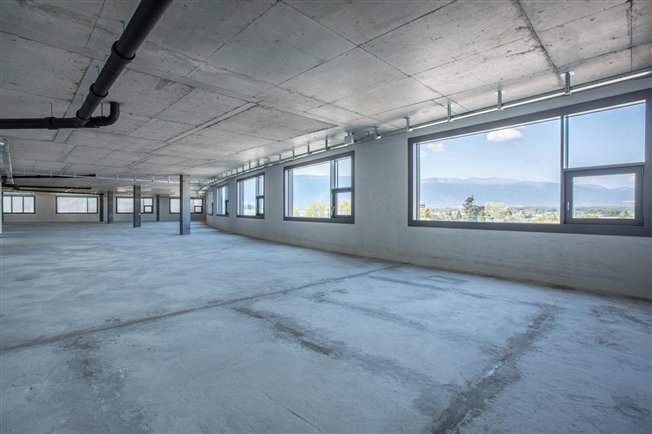 250 m2 Geschäftsfläche im neuen Projekt Atrium Park