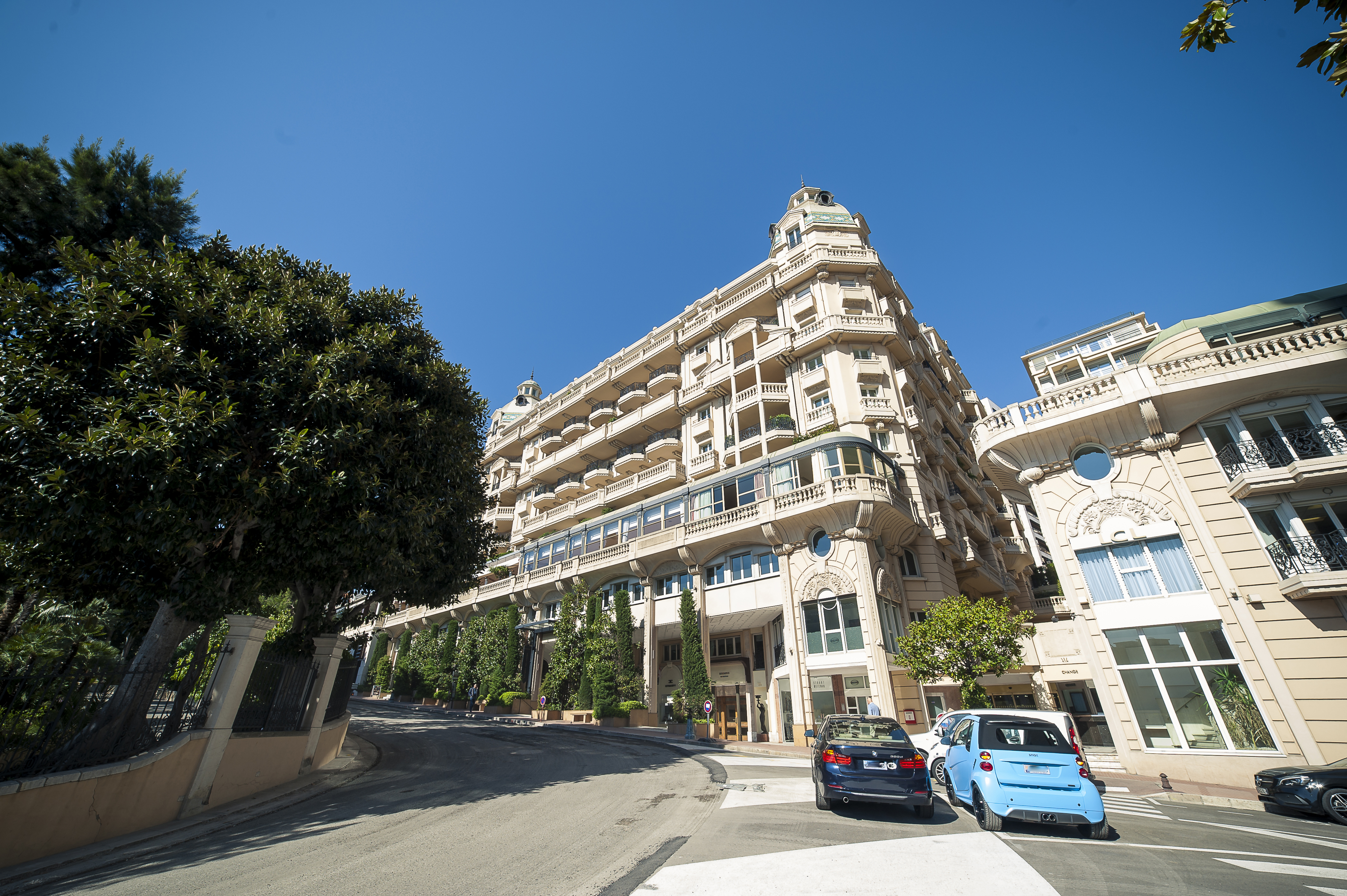 Rare : Grand bureau de plein pied en plein coeur du Carré d'or !