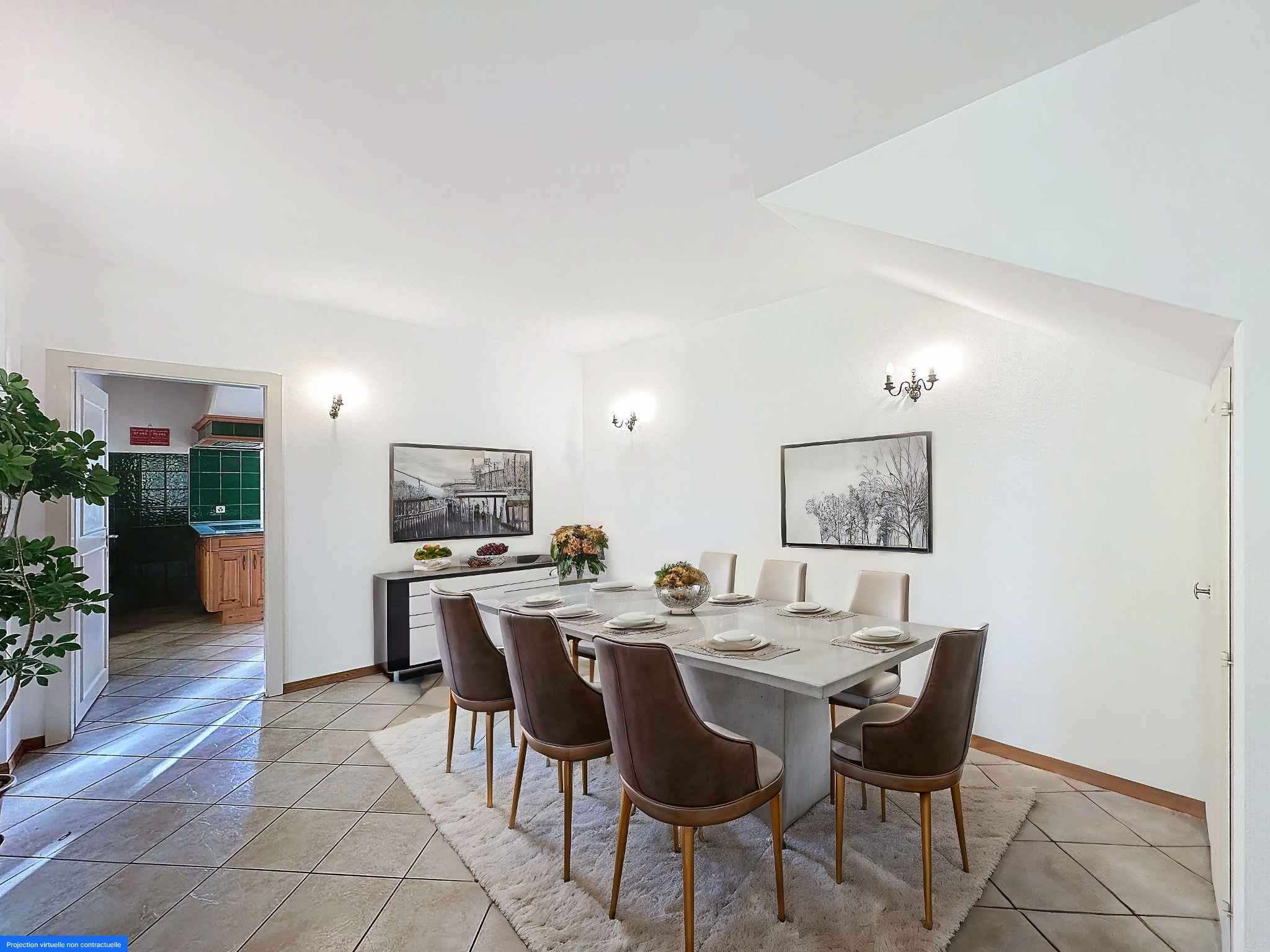 A vendre, maison de village contiguë avec grand jardin