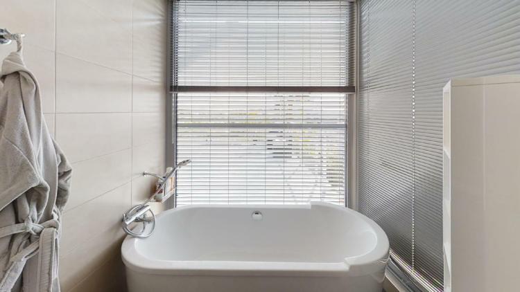 sKOFL_inspi-9-bathroom-1--1621328751.jpg