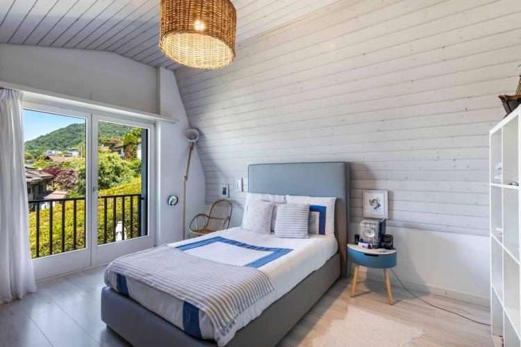 Villa individuelle de 6,5 pièces avec vue sur le lac Léman