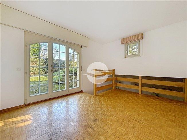 Hervorragende luxuriöse Doppelvilla von 7,5 Fuß mit Festmachboje