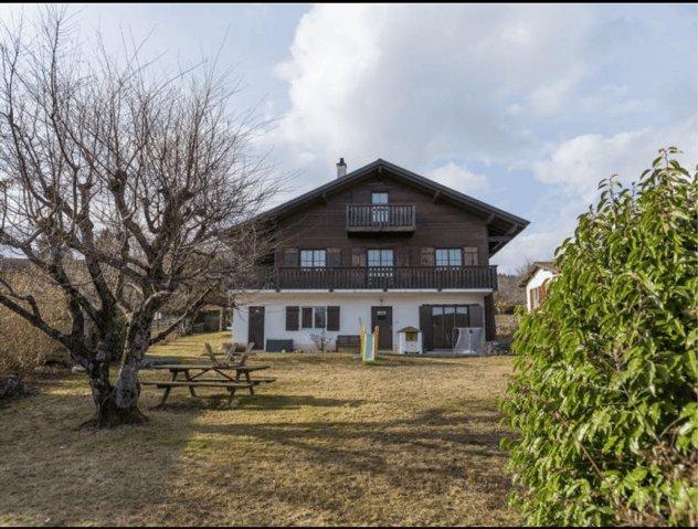 Charmant chalet de 6 pièces à Arzier-Le Muids