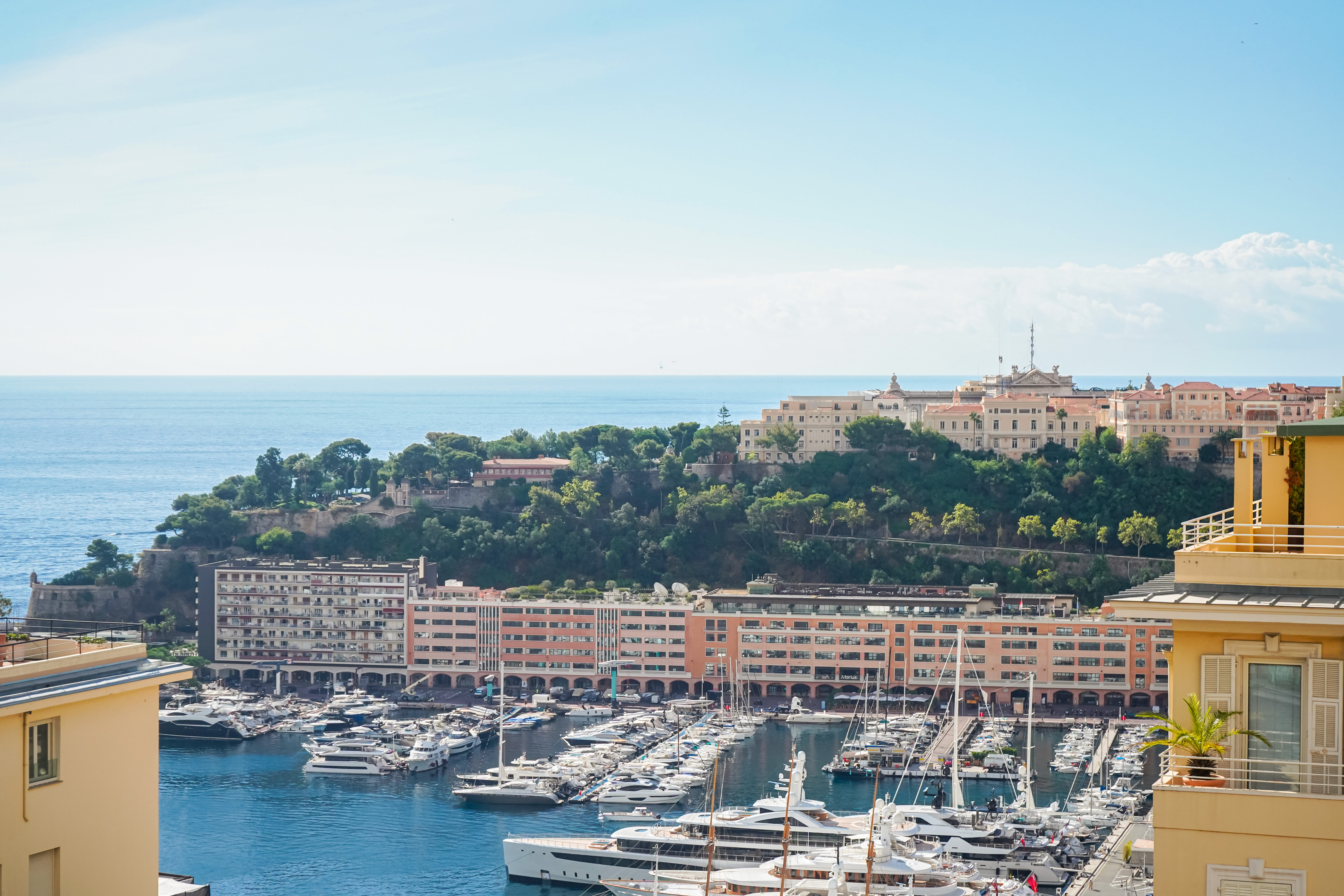 MONTE-CARLO - CENTRE - BOURGEOIS 3 PIÈCES - VUE MER