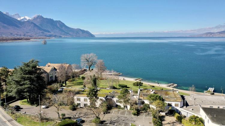 Opportunité, 4 appartements à rénover au bord du lac