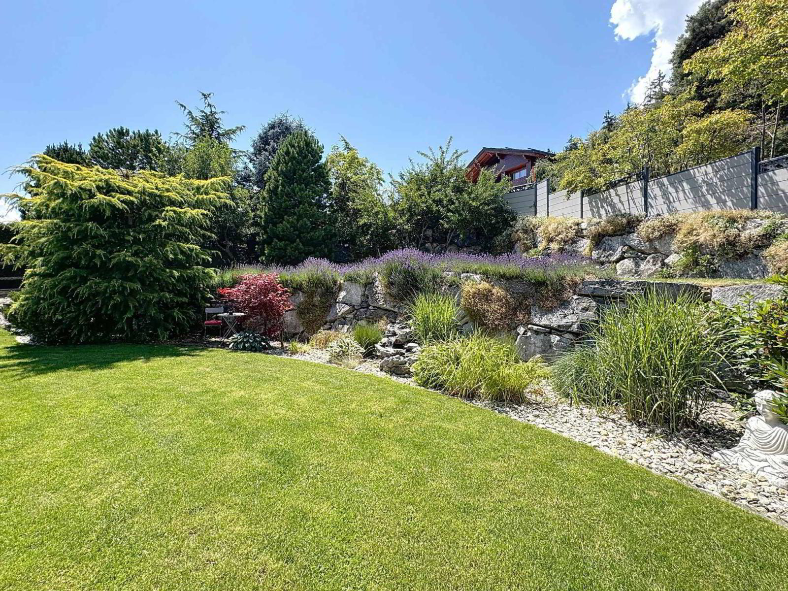 MAGNIFIQUE PROPRIÉTÉ AVEC DÉPENDANCE (MAZOT) ET PISCINE EXTERIEURE
