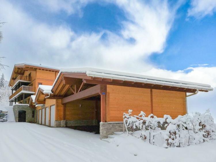 House for sale in Saxon, Switzerland