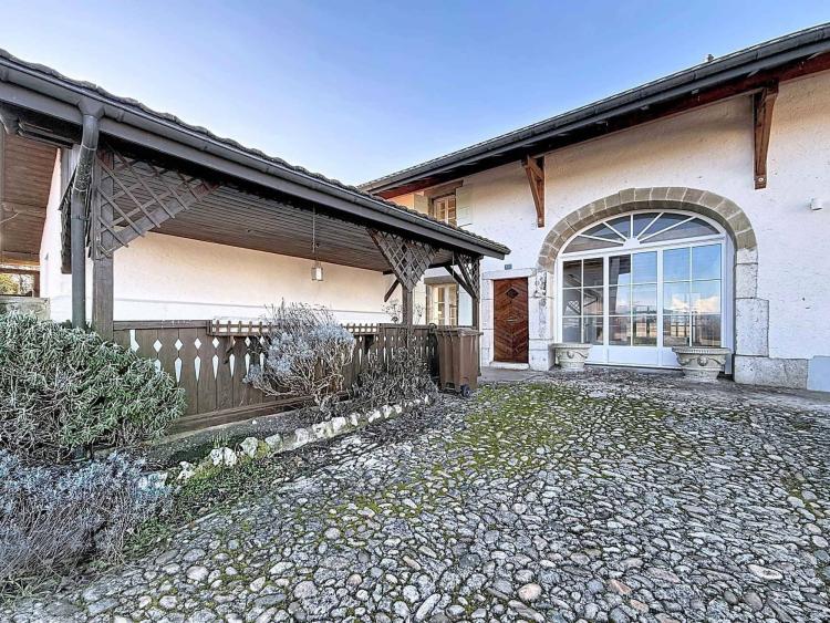 En EXCLUSIVITÉ Magnifique maison authentique au charme indéniable