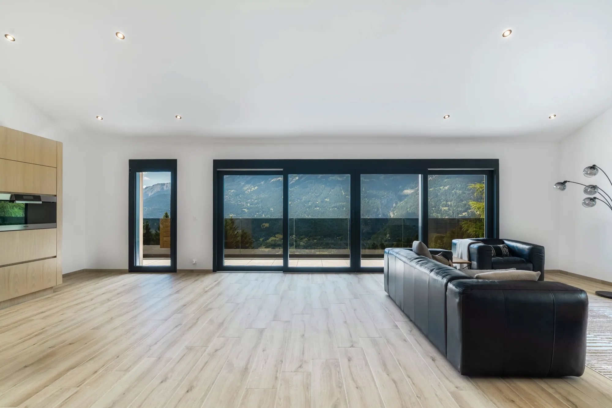 Nouveau Chalet à Crans Montana Avec Vue Panoramique.