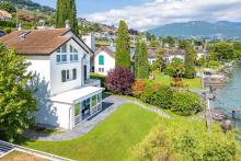 Rare ! Propriété "pieds dans l'eau" à Corseaux