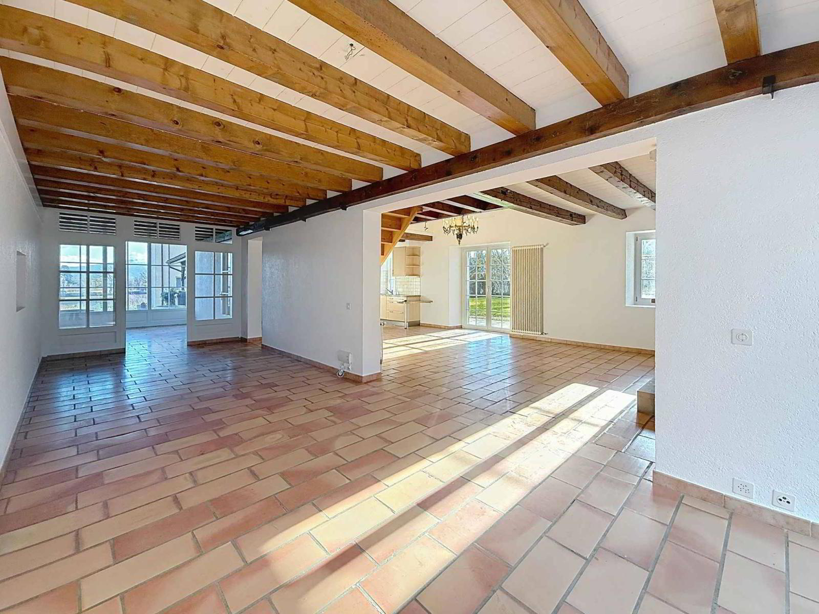En EXCLUSIVITÉ ! Magnifique maison authentique au charme indéniable