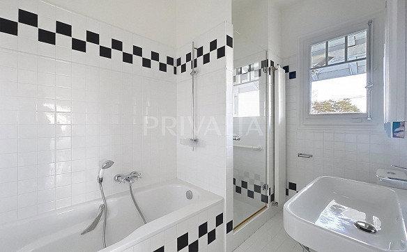 Ravissante villa familiale individuelle au coeur du village de Vand...