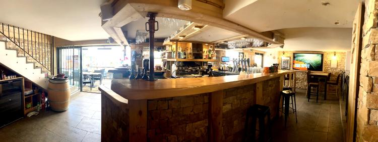 Z6b9Q_the-spot-bar-1694594807.jpg